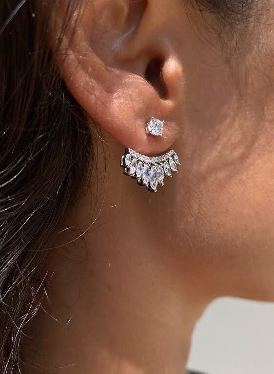 Exquisite Sparkle Stud Earrings